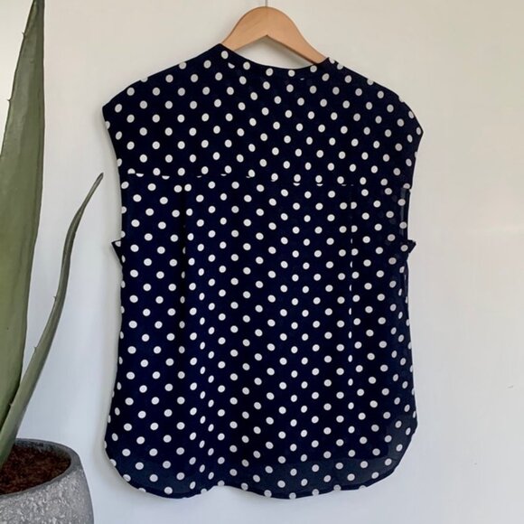 J. Crew Drapey cap-sleeve top in polka dot Navy and White L NWT - Picture 7 of 12